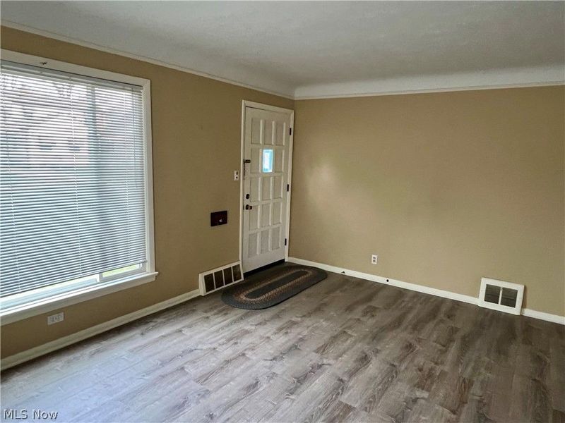 12328 Park Knoll Drive, Garfield Heights, OH 44125 Photo 3