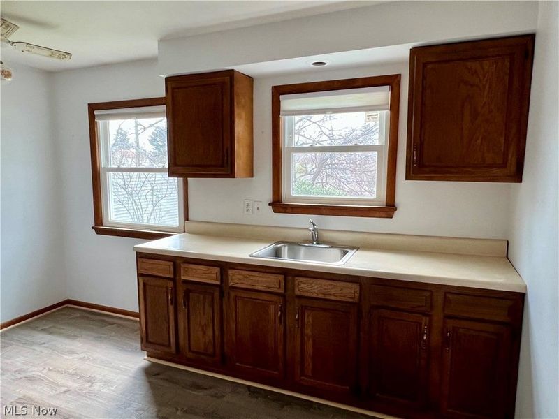 12328 Park Knoll Drive, Garfield Heights, OH 44125 Photo 6