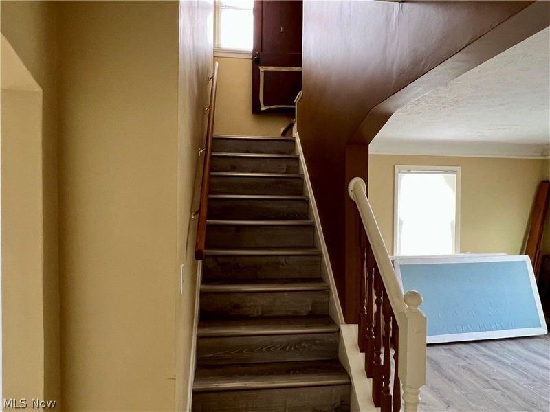 12328 Park Knoll Drive, Garfield Heights, OH 44125 Photo 9