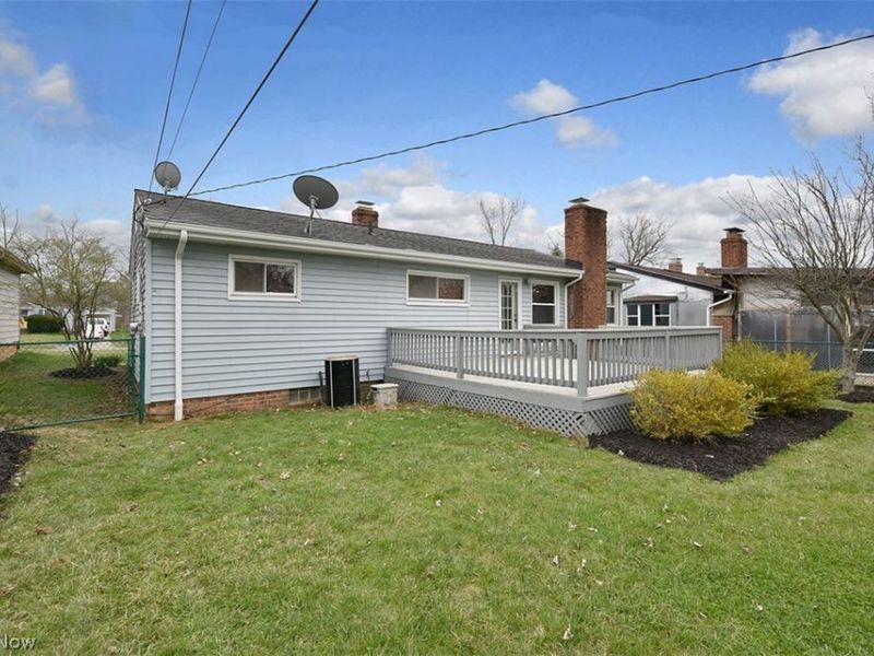 5011 S Sedgewick Road, Lyndhurst, OH 44124 Photo 3