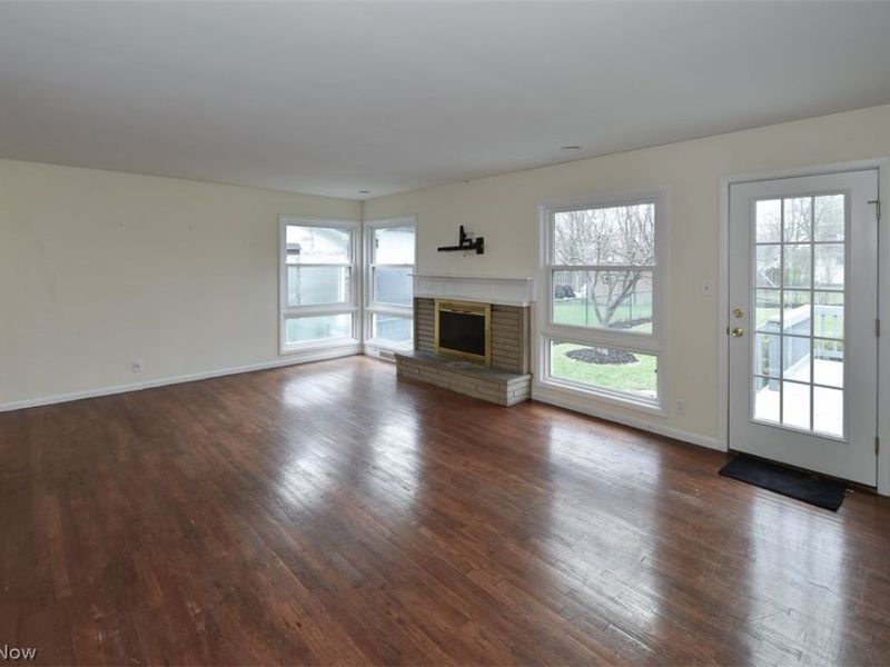 5011 S Sedgewick Road, Lyndhurst, OH 44124 Photo 5