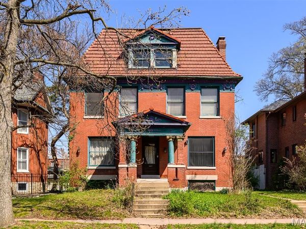 3627 Utah Place , St Louis, MO 63116