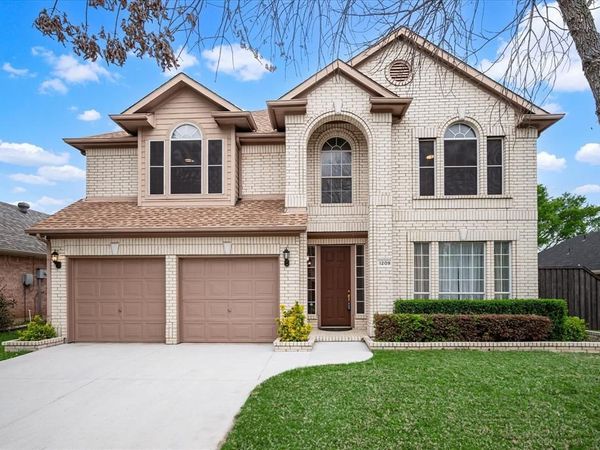1209 Silverwood Drive, Flower Mound, TX 75028