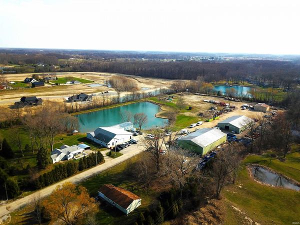 15514 Tonkel Road, Leo, IN 46765