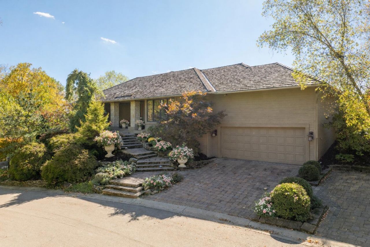 5794 Saint Anns Court , Dublin, OH 43017 Main Photo