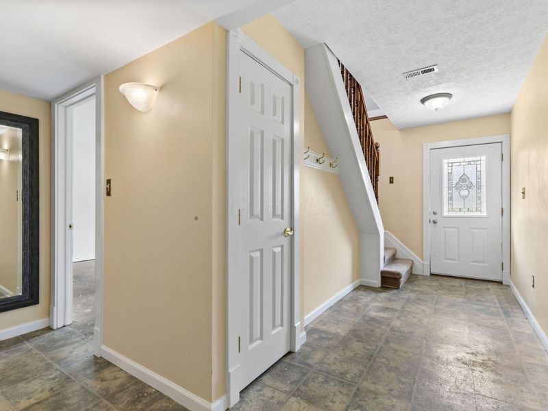 5978 Alice Drive, Westerville, OH 43081 Photo 10