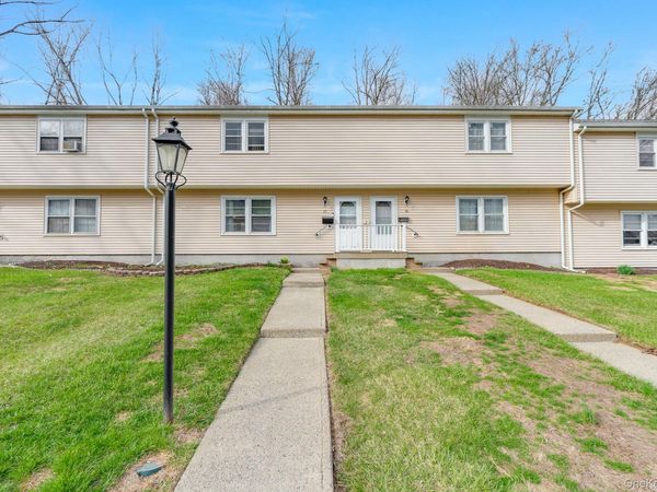 2833 Route 9D , Unit 17, Wappingers Falls, NY 12590