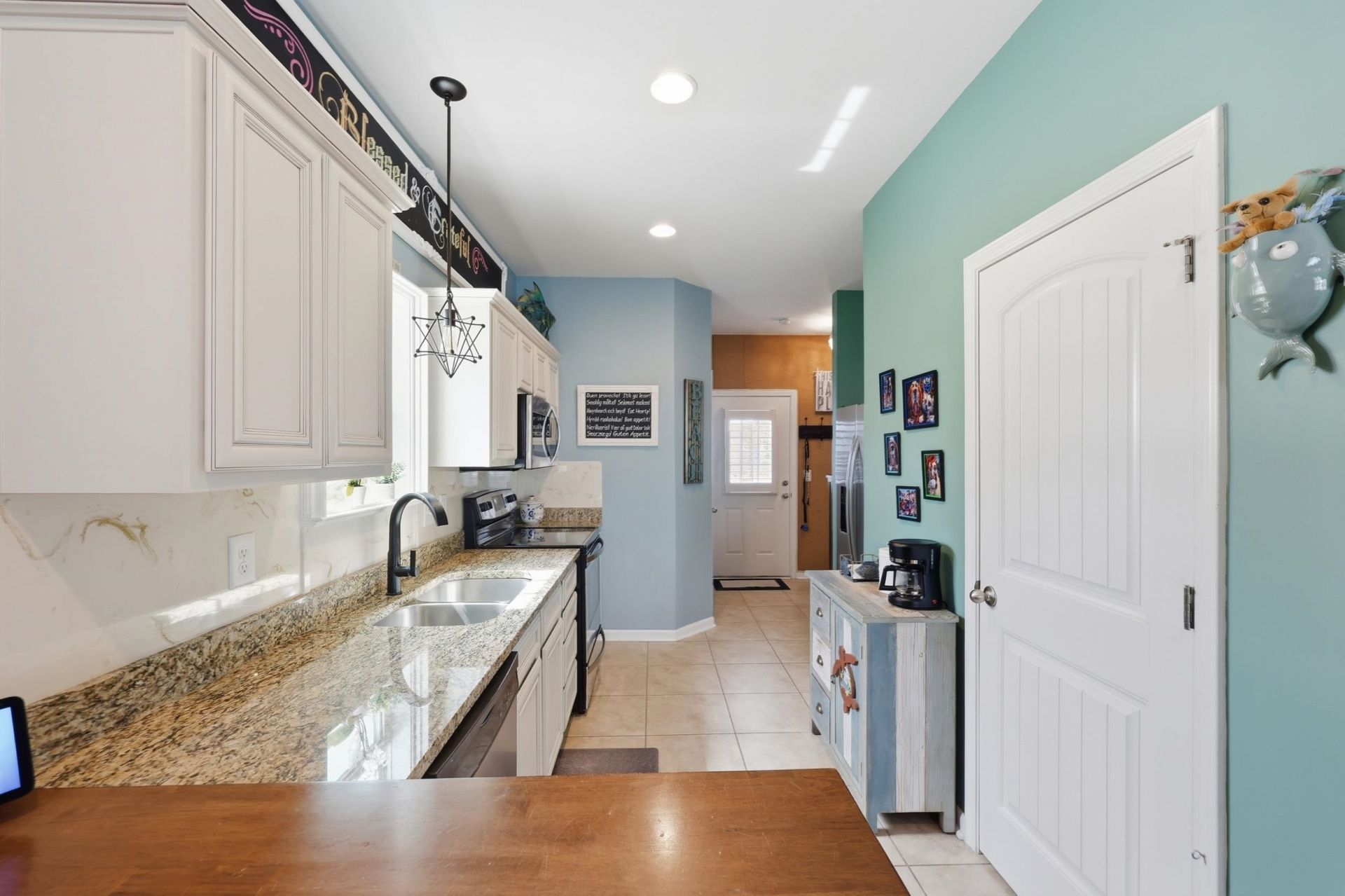 601 Wave Rider Ln. Photo 9