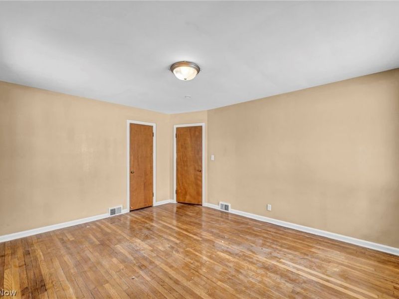 1081 Carver Road, Cleveland Heights, OH 44112 Photo 16