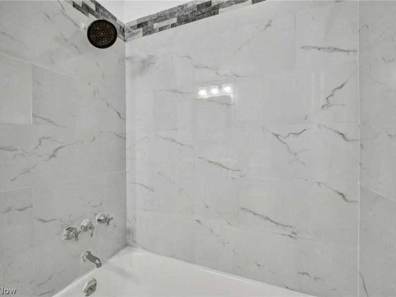 1081 Carver Road, Cleveland Heights, OH 44112 Photo 24