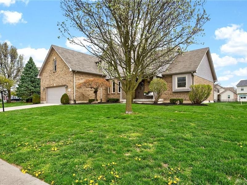 1020 Windpointe Way, Englewood, OH 45322 Photo 4