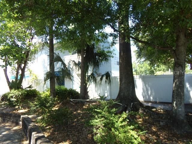 3901 Church Arbor Avenue , Unit B6, Tampa, FL 33614 Photo