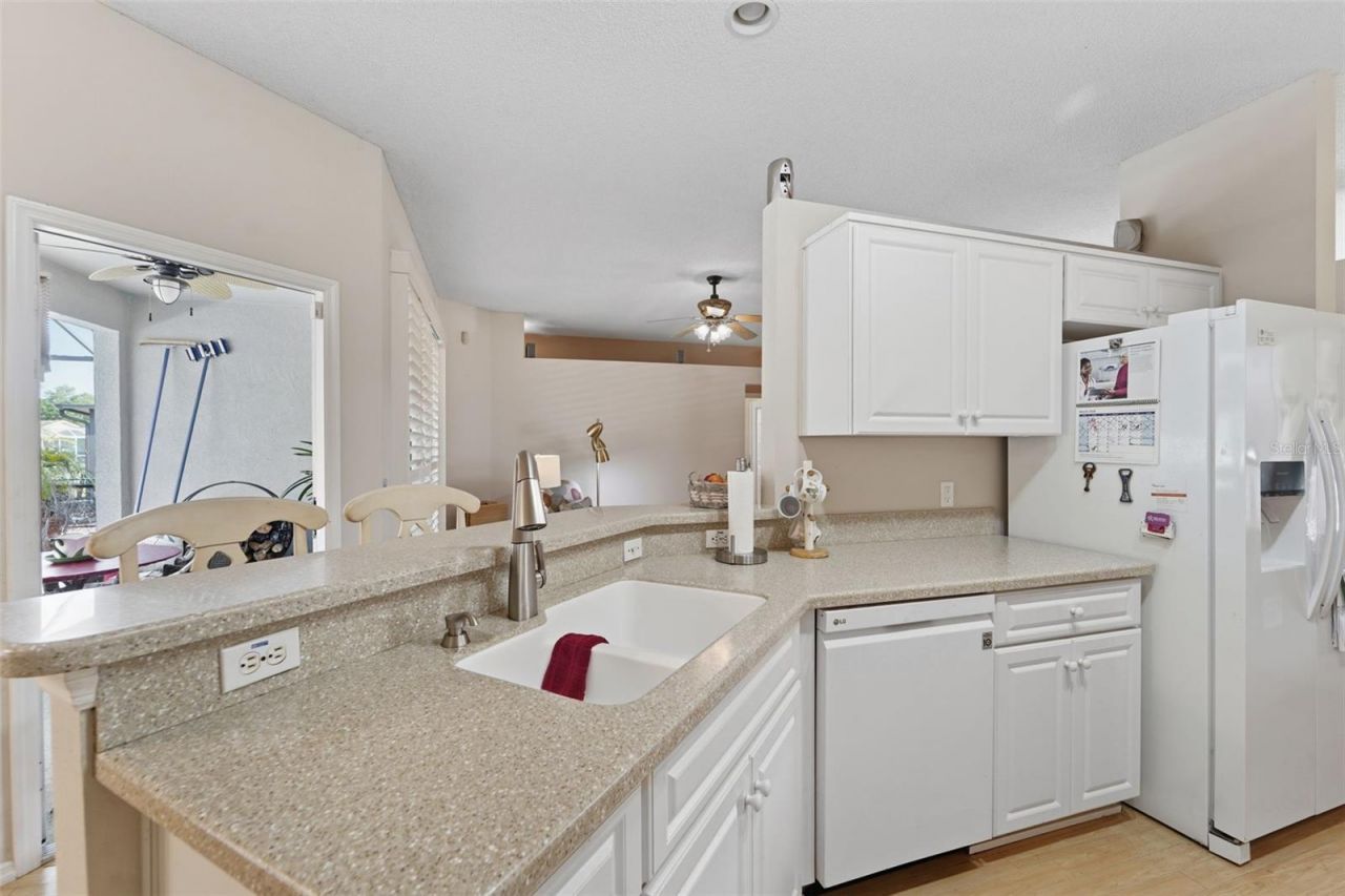 9401 69th Avenue E, Palmetto, FL 34221 Photo