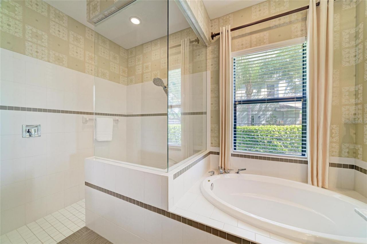 826 Honeyflower Loop , Bradenton, FL 34212 Photo