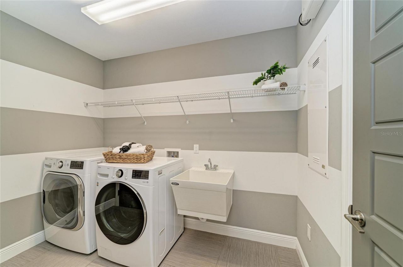 826 Honeyflower Loop , Bradenton, FL 34212 Photo