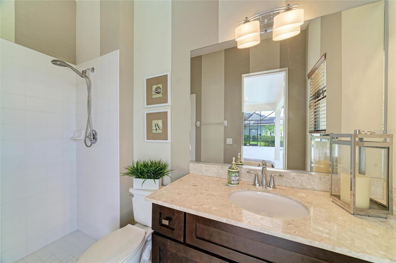 826 Honeyflower Loop , Bradenton, FL 34212 Photo