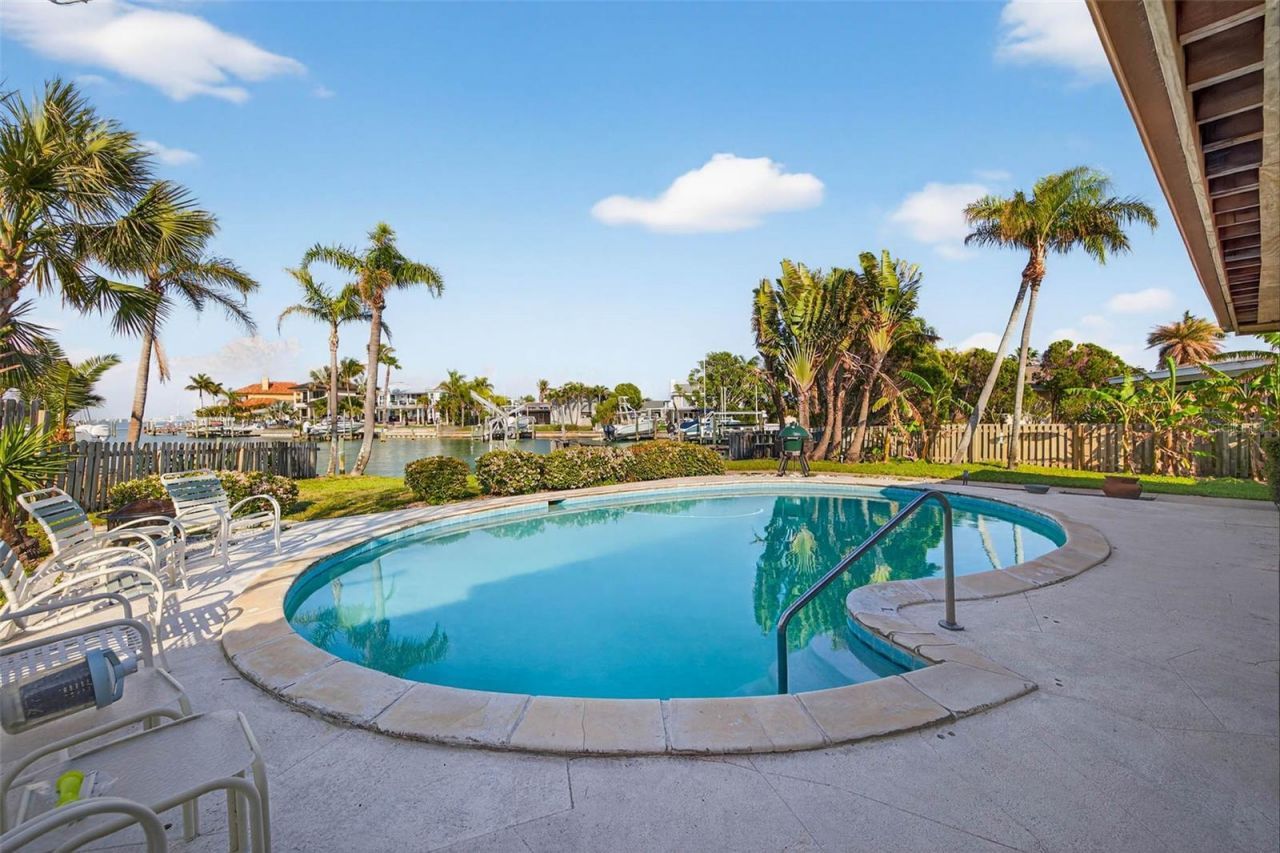 3103 Wedgewood Drive, Belleair Beach, FL 33786 Photo