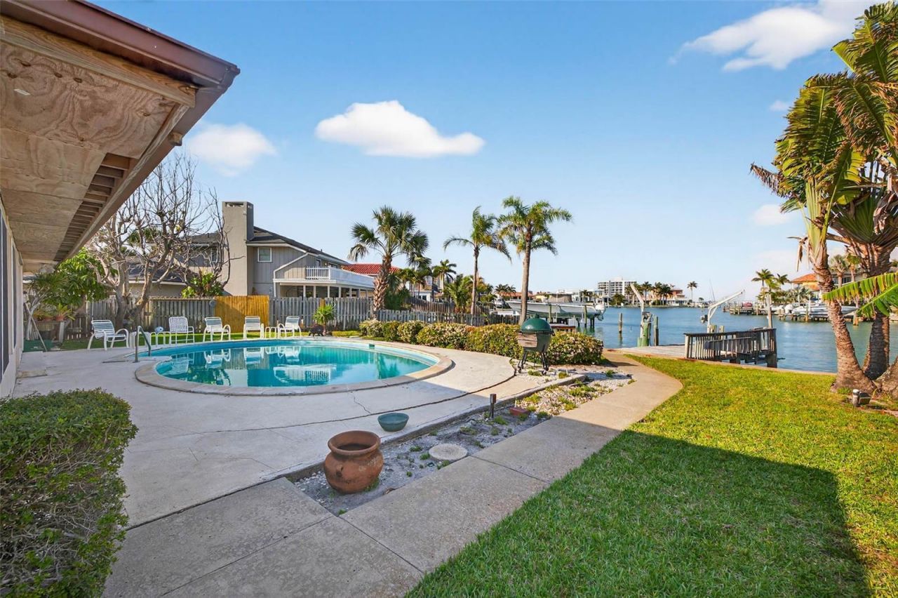 3103 Wedgewood Drive, Belleair Beach, FL 33786 Photo