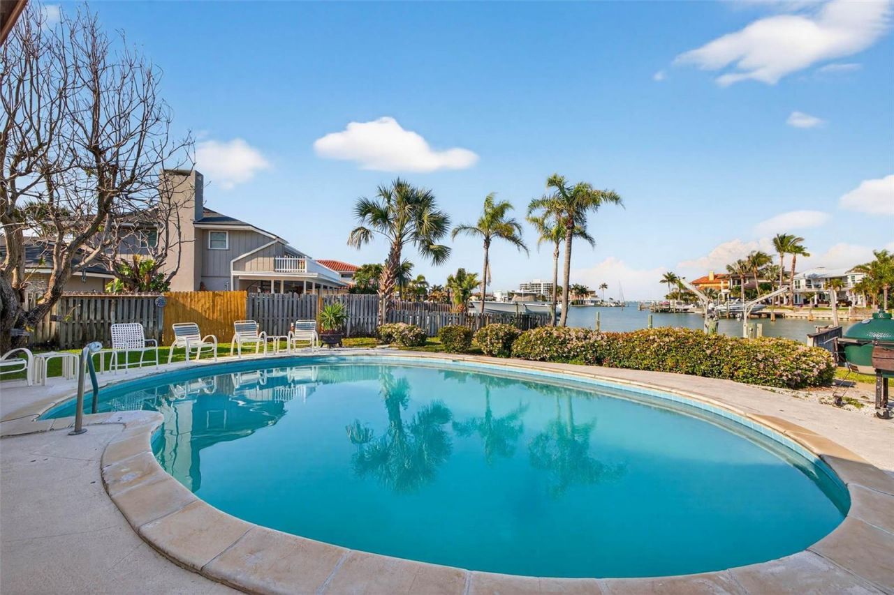 3103 Wedgewood Drive, Belleair Beach, FL 33786 Photo