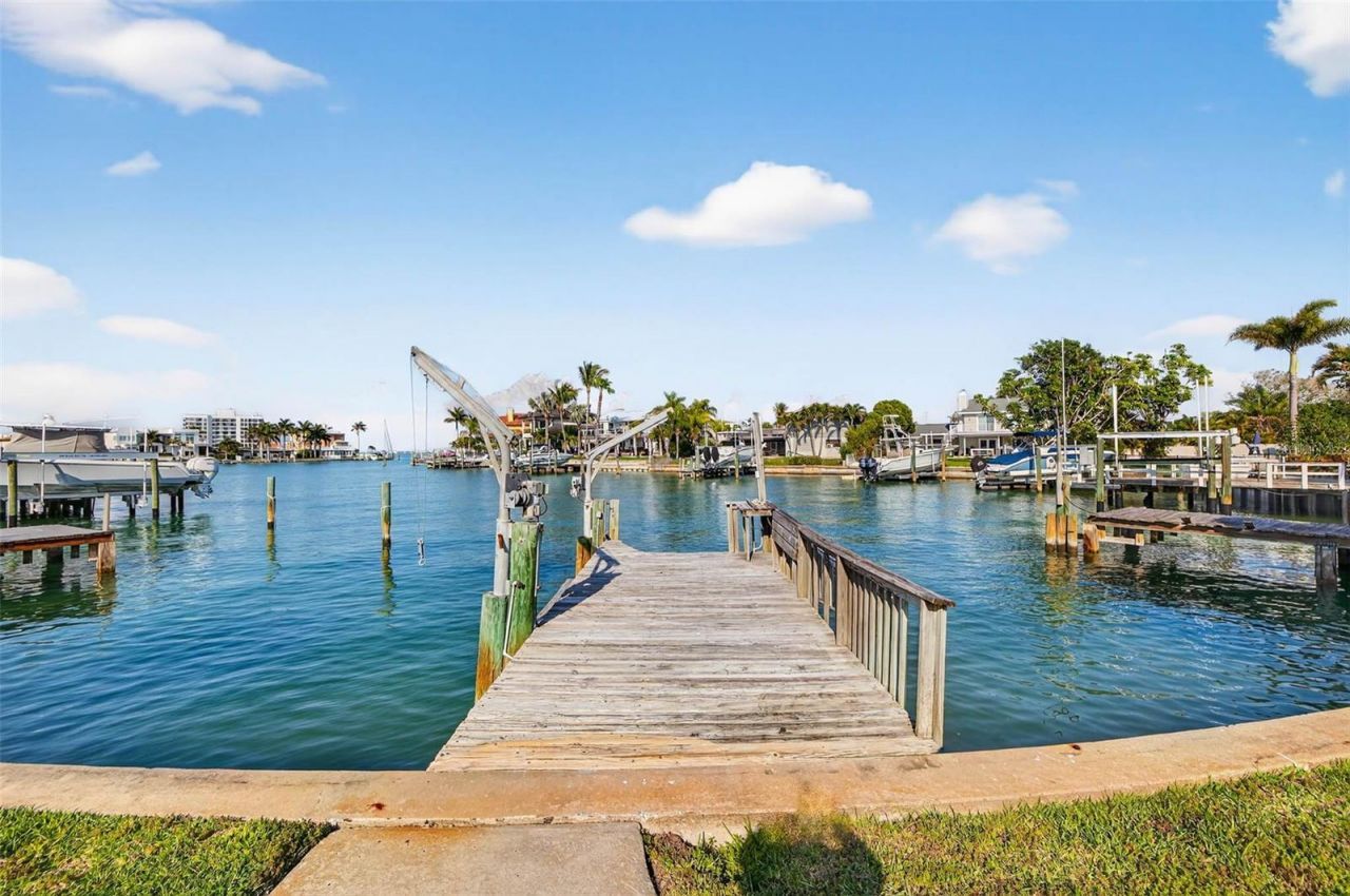 3103 Wedgewood Drive, Belleair Beach, FL 33786 Photo