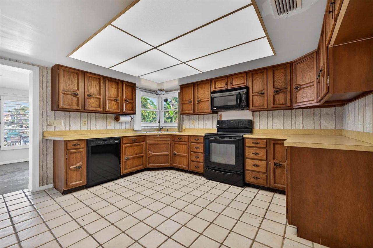 3103 Wedgewood Drive, Belleair Beach, FL 33786 Photo