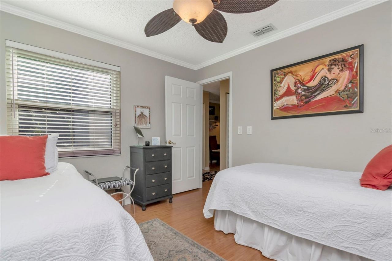 484 Santa Cruz Place Ne, Unit H, Saint Petersburg, FL 33703 Photo