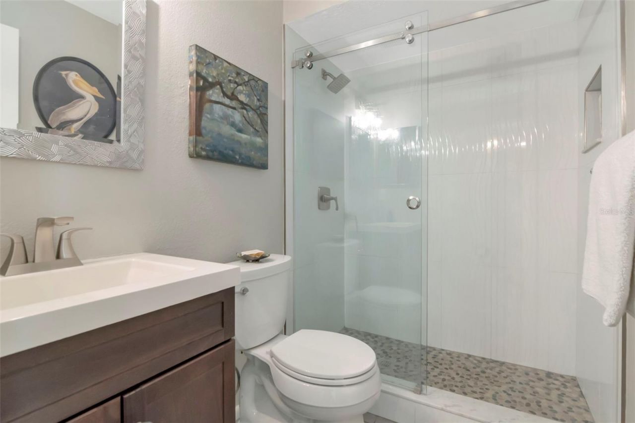 484 Santa Cruz Place Ne, Unit H, Saint Petersburg, FL 33703 Photo