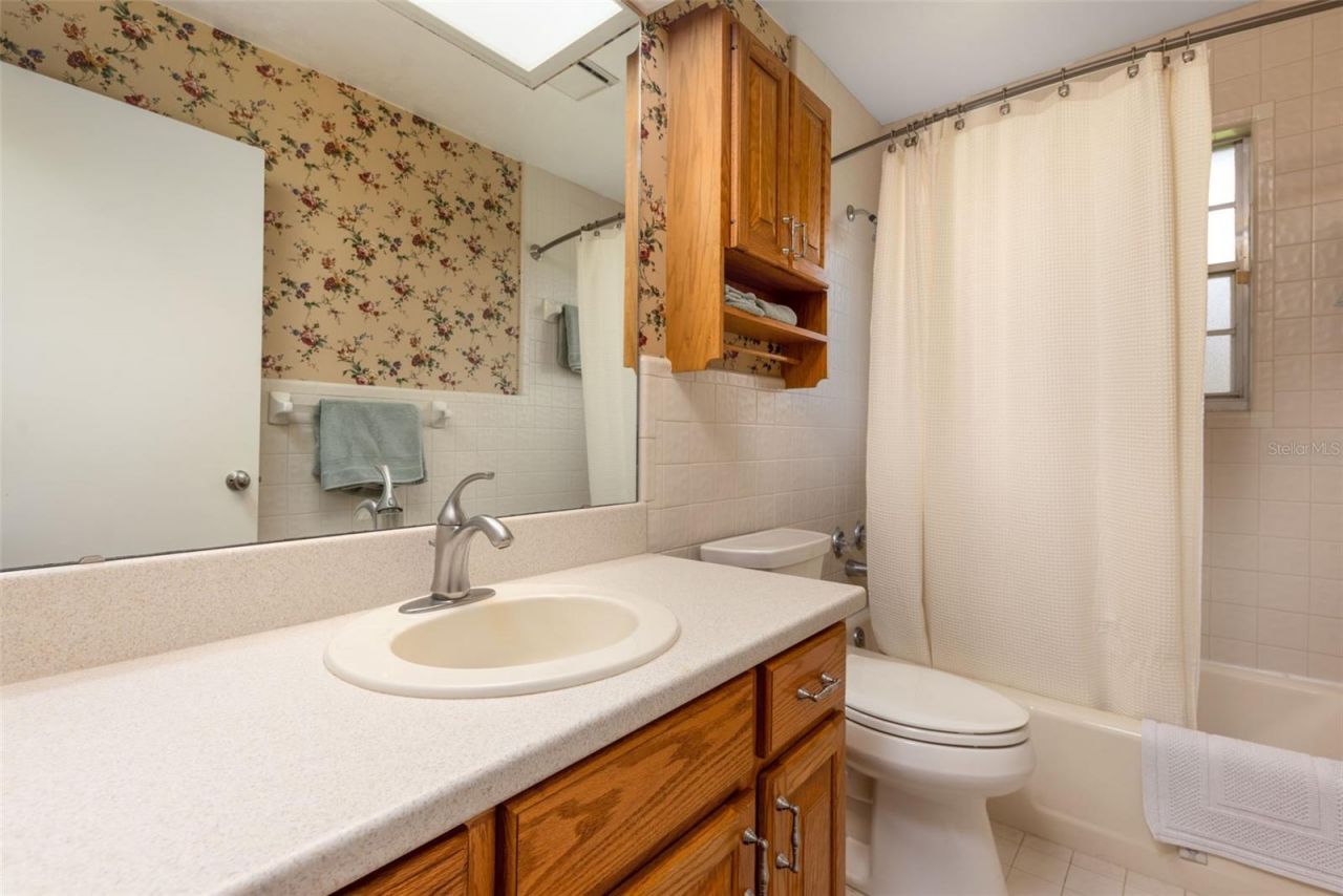 3930 NW 32nd Place , Gainesville, FL 32606 Photo