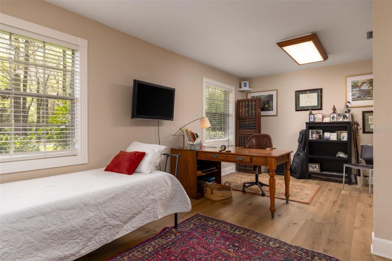 3930 NW 32nd Place , Gainesville, FL 32606 Photo