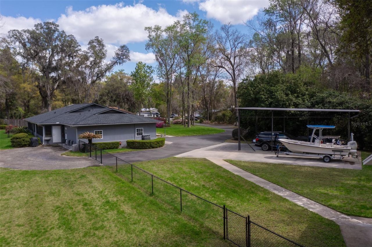 3930 NW 32nd Place , Gainesville, FL 32606 Photo