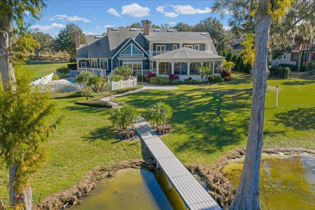 1200 Peninsula Drive, Tavares, FL 32778 Photo