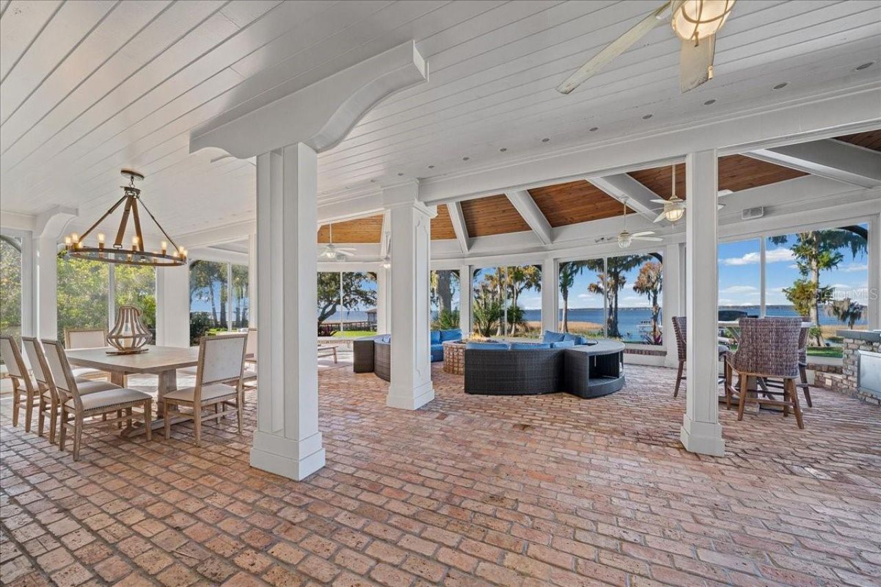 1200 Peninsula Drive, Tavares, FL 32778 Photo