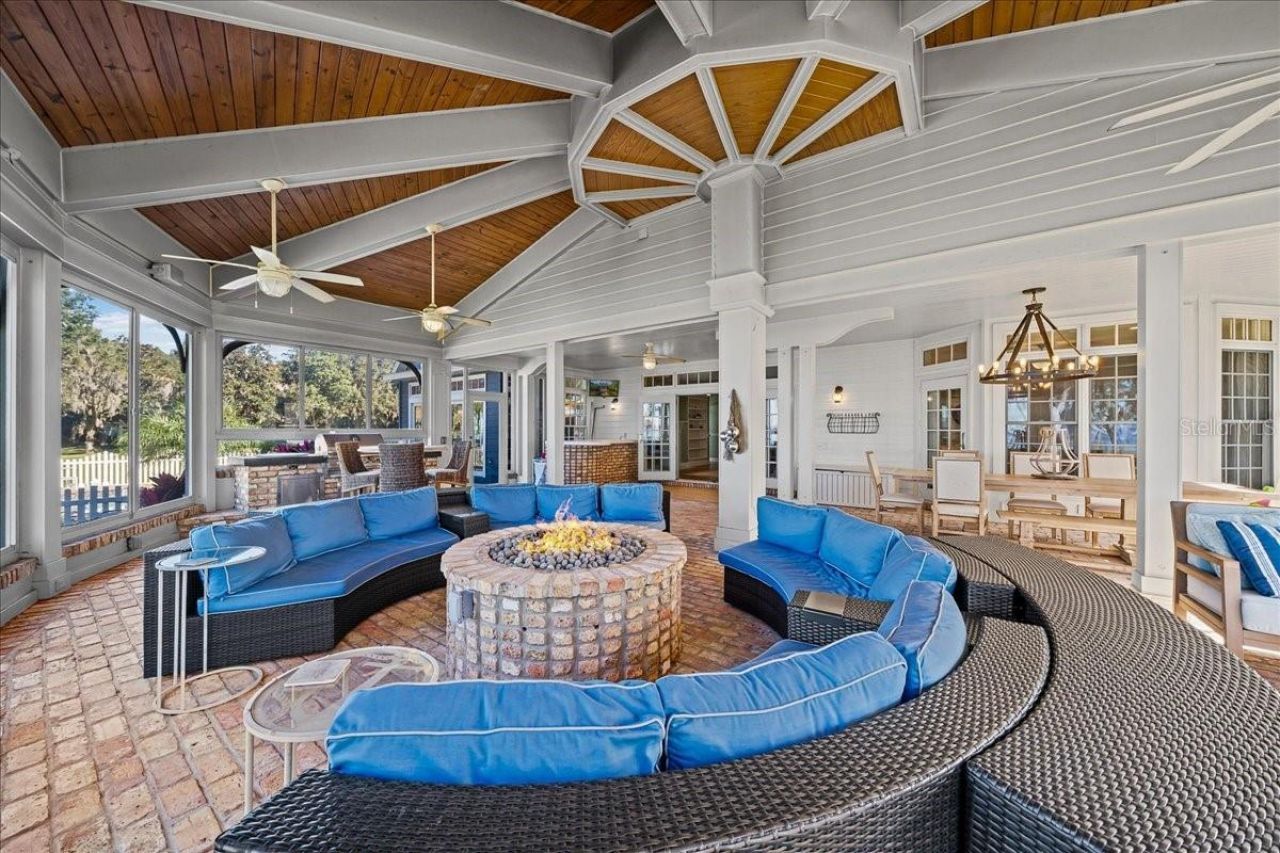 1200 Peninsula Drive, Tavares, FL 32778 Photo