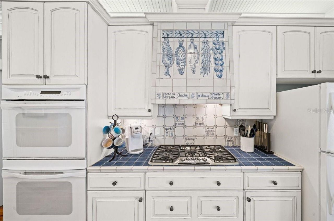 1200 Peninsula Drive, Tavares, FL 32778 Photo