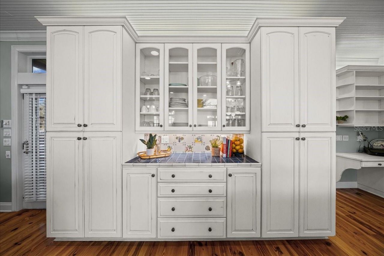 1200 Peninsula Drive, Tavares, FL 32778 Photo