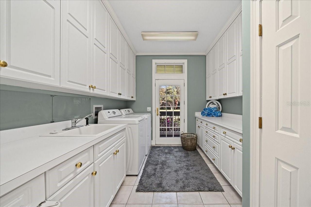 1200 Peninsula Drive, Tavares, FL 32778 Photo