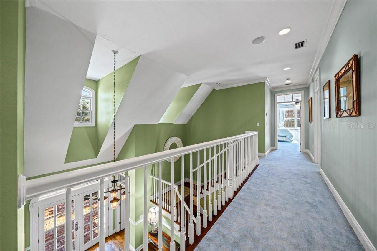 1200 Peninsula Drive, Tavares, FL 32778 Photo