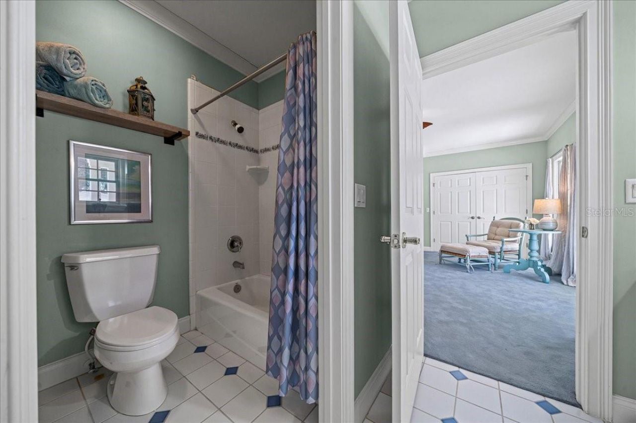 1200 Peninsula Drive, Tavares, FL 32778 Photo