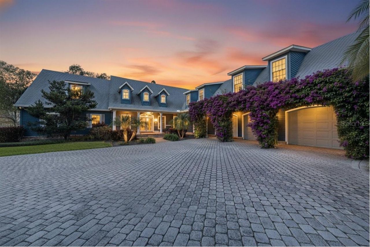 1200 Peninsula Drive, Tavares, FL 32778 Photo