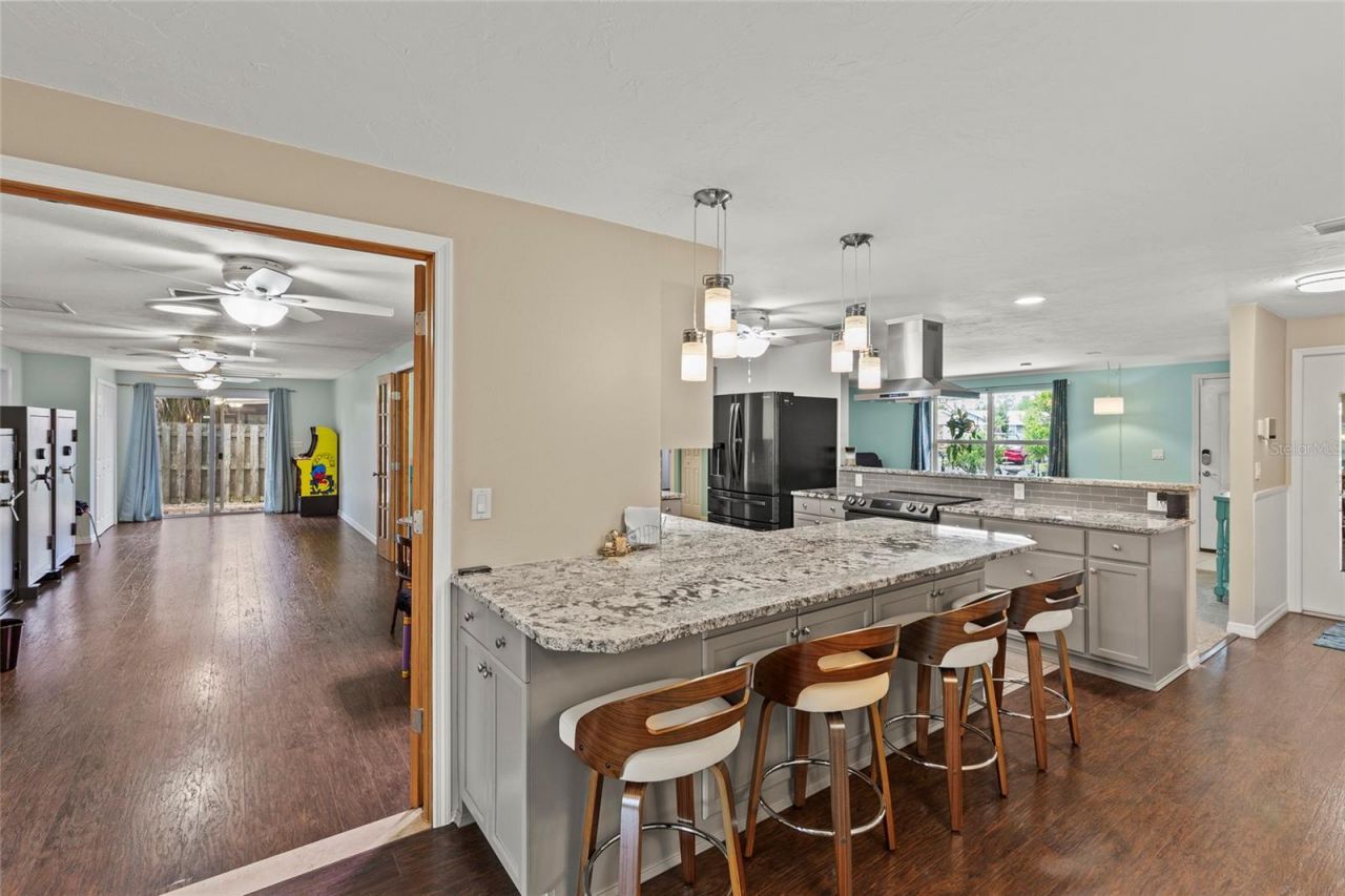 6401 36th Avenue W, Bradenton, FL 34209 Photo