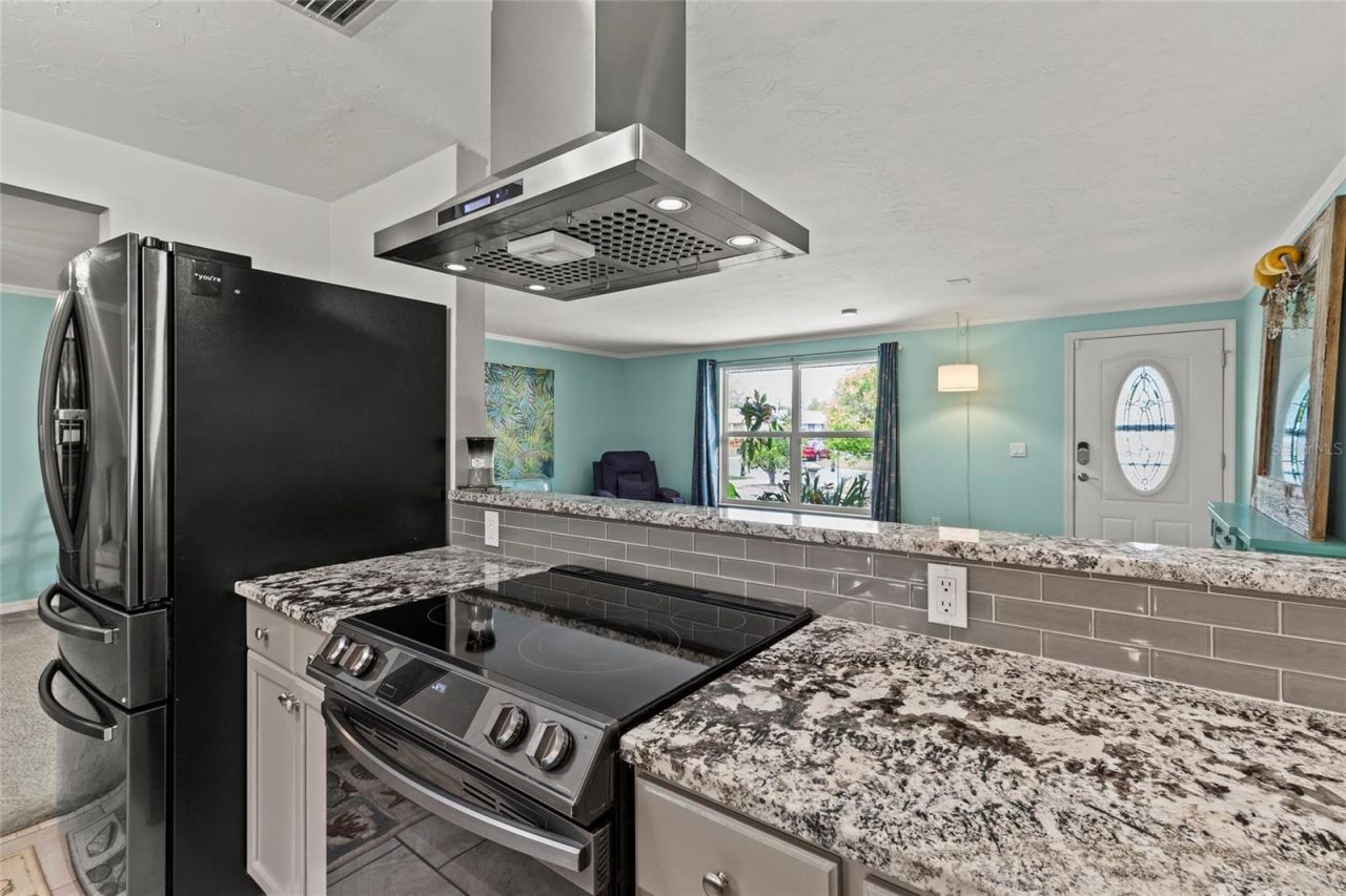 6401 36th Avenue W, Bradenton, FL 34209 Photo