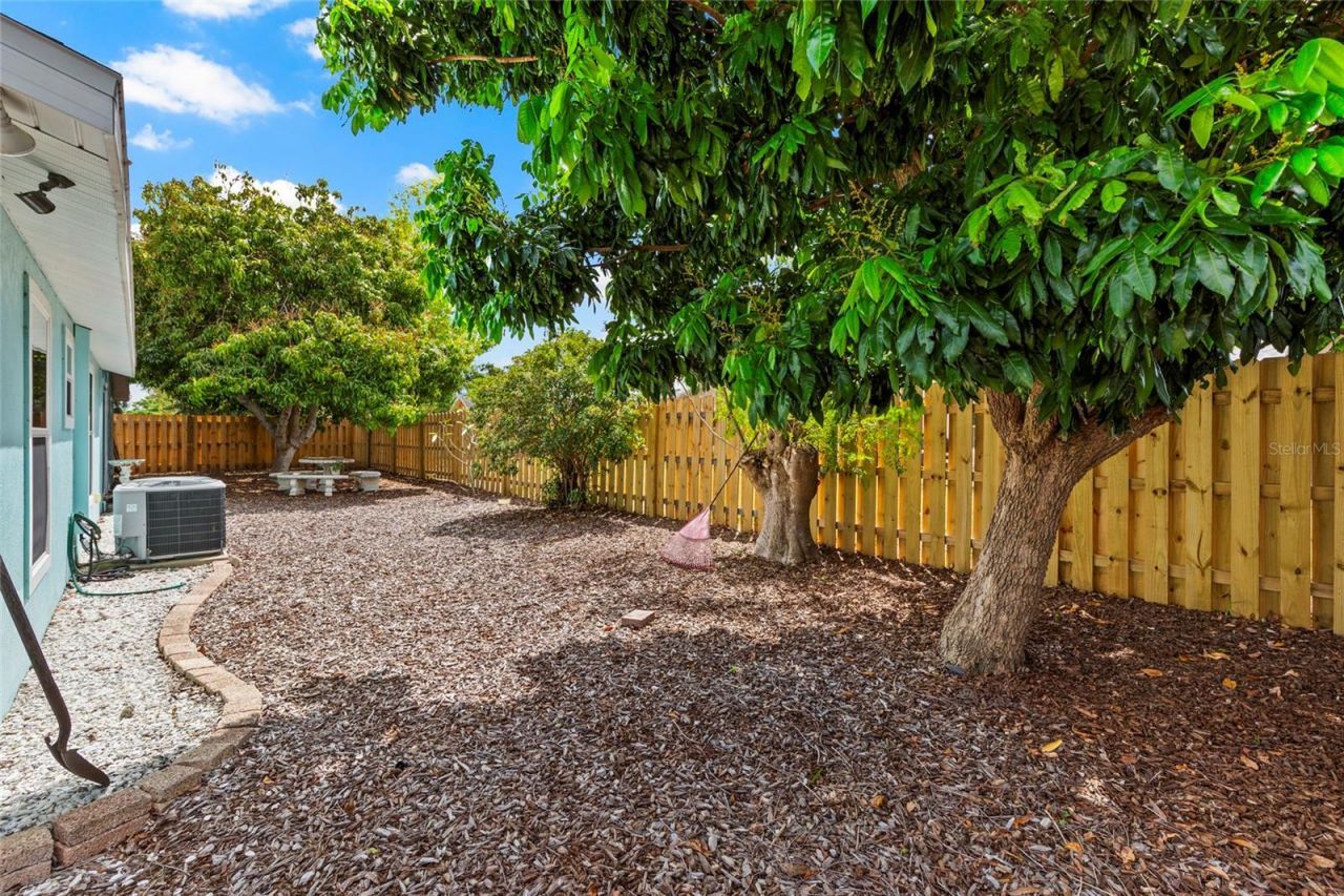 6401 36th Avenue W, Bradenton, FL 34209 Photo