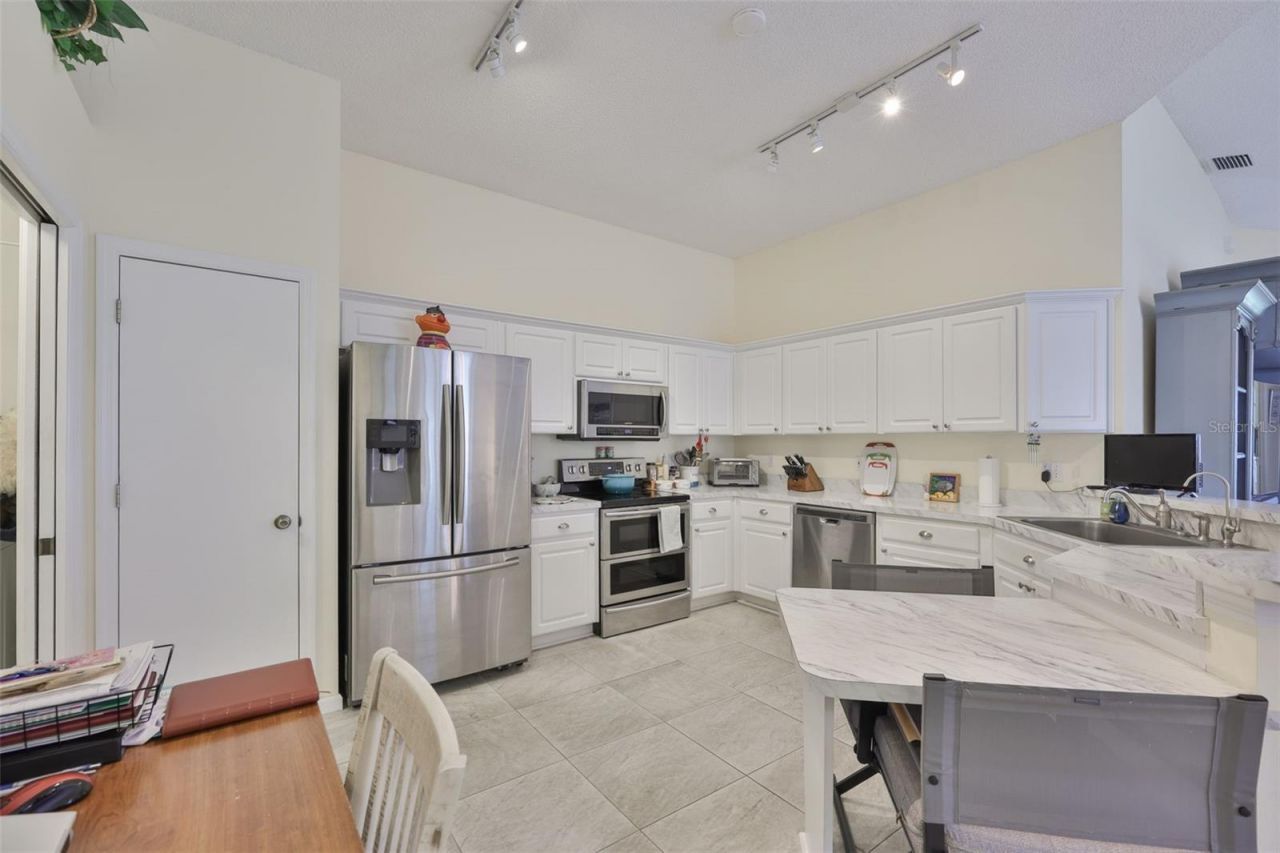 2012 Nantucket Drive, Unit 22, Sun City Center, FL 33573 Photo