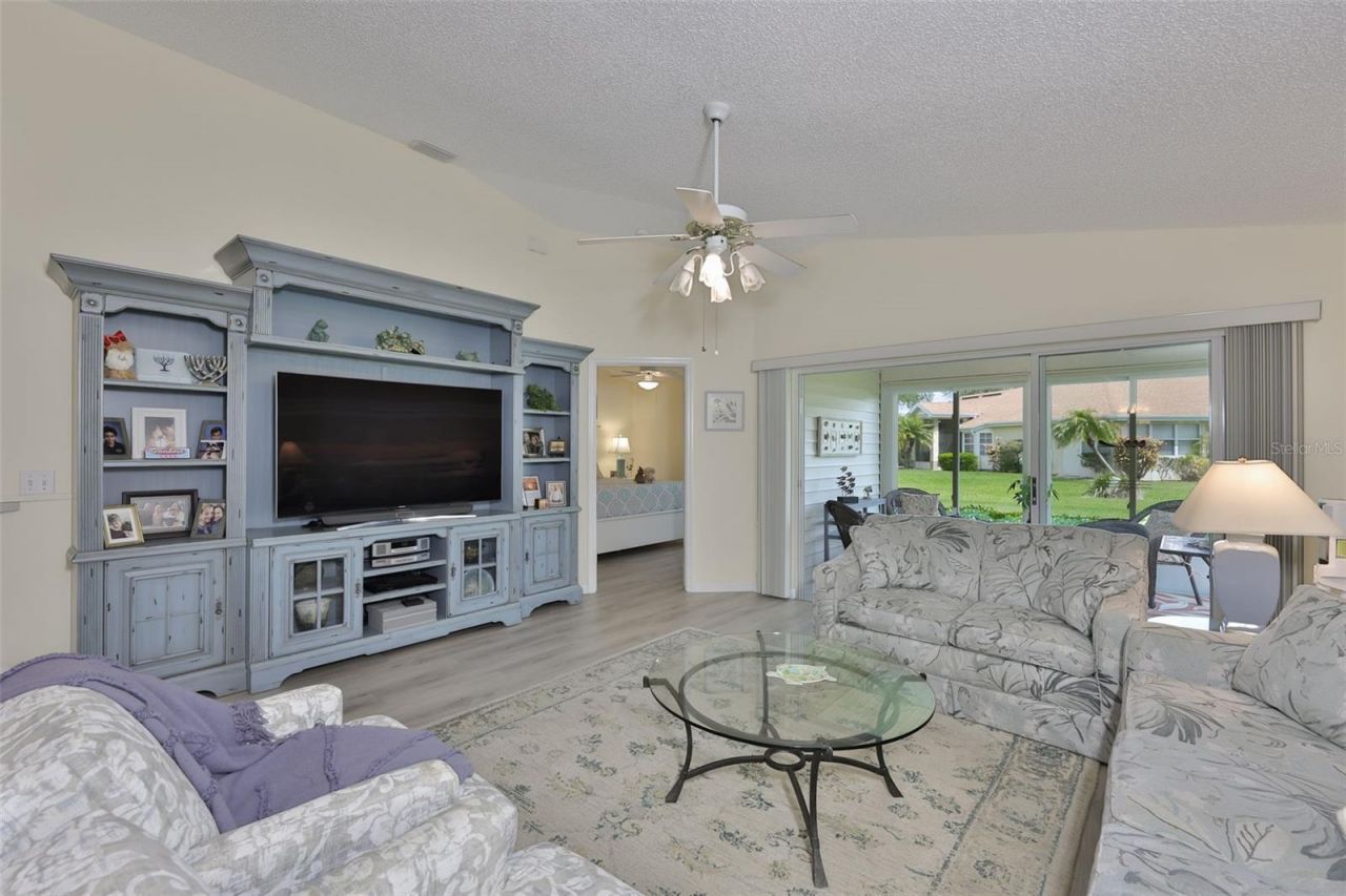 2012 Nantucket Drive, Unit 22, Sun City Center, FL 33573 Photo