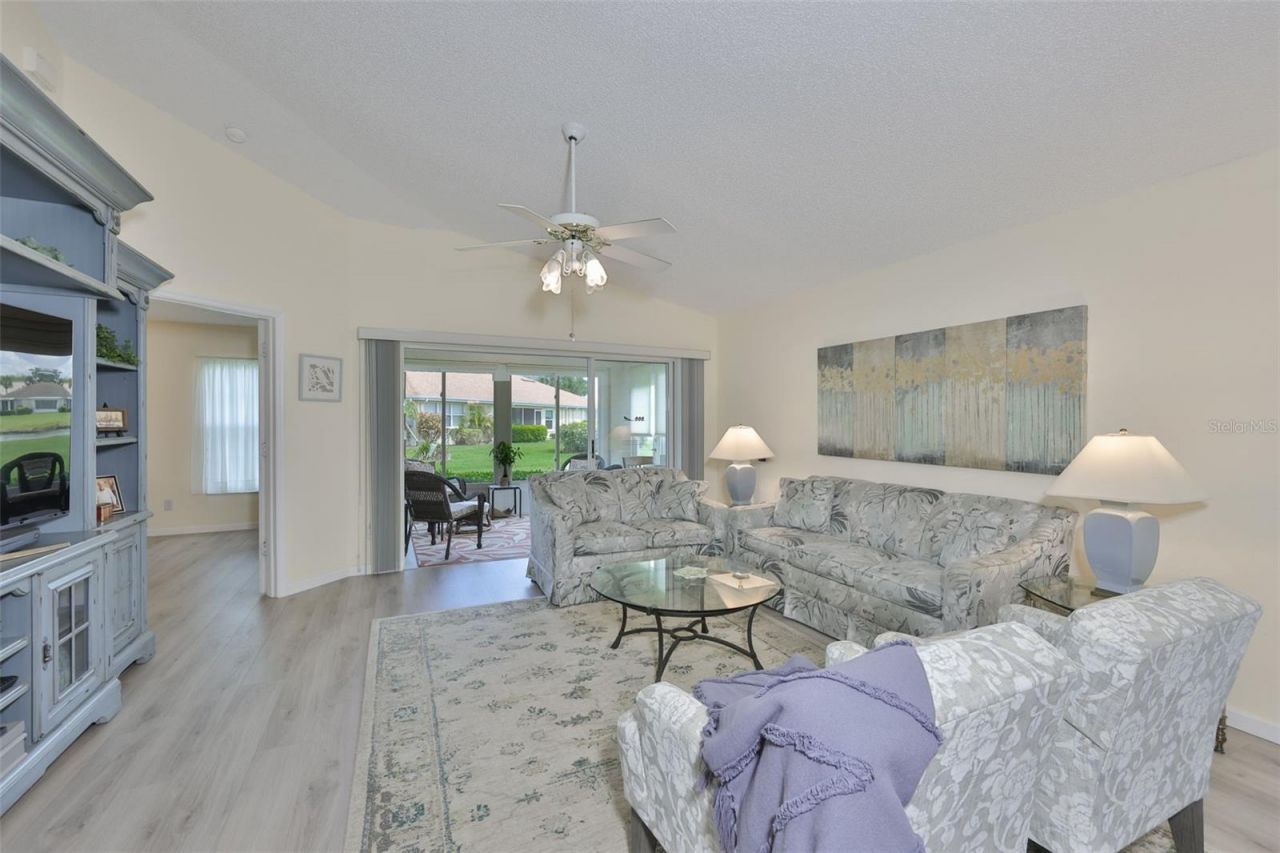 2012 Nantucket Drive, Unit 22, Sun City Center, FL 33573 Photo