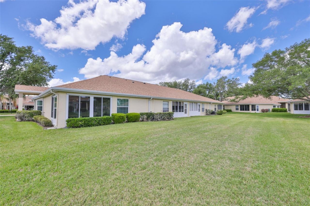 2012 Nantucket Drive, Unit 22, Sun City Center, FL 33573 Photo