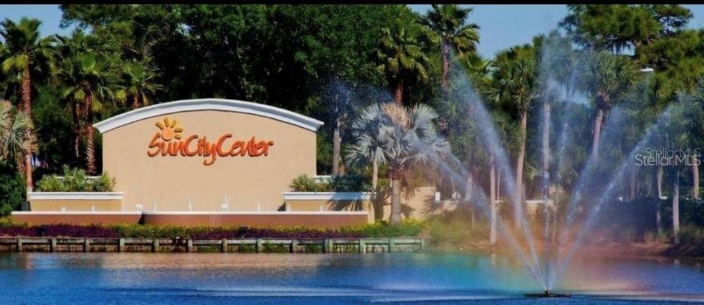 2012 Nantucket Drive, Unit 22, Sun City Center, FL 33573 Photo