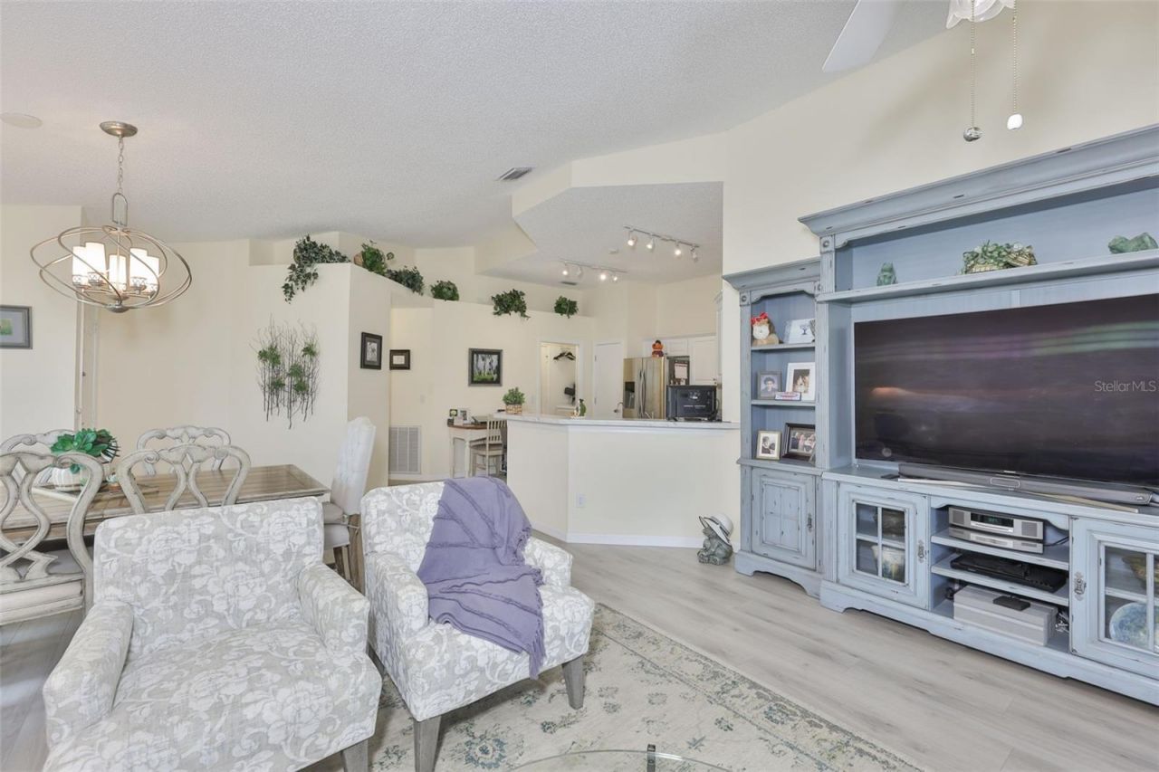 2012 Nantucket Drive, Unit 22, Sun City Center, FL 33573 Photo