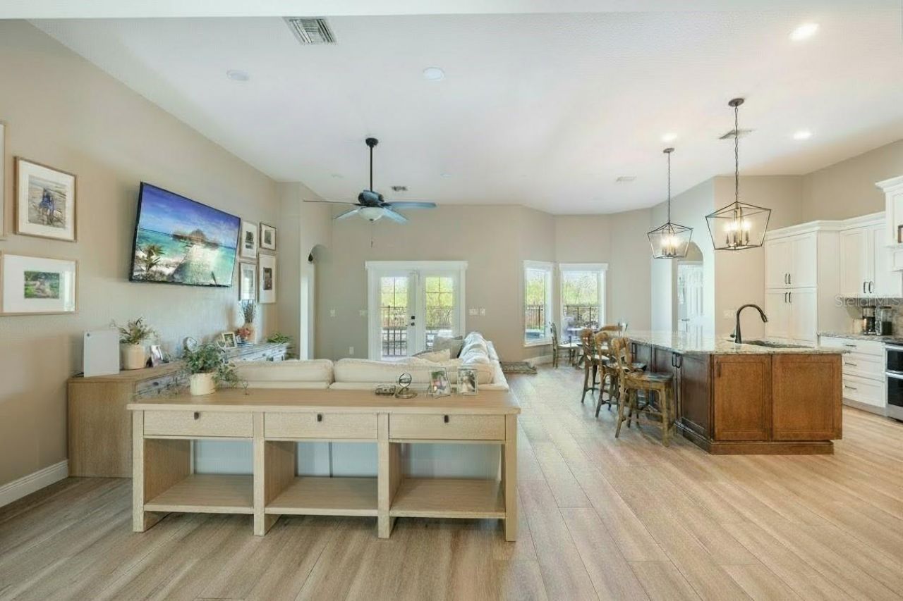 16805 Beauclaire Court, Tavares, FL 32778 Photo