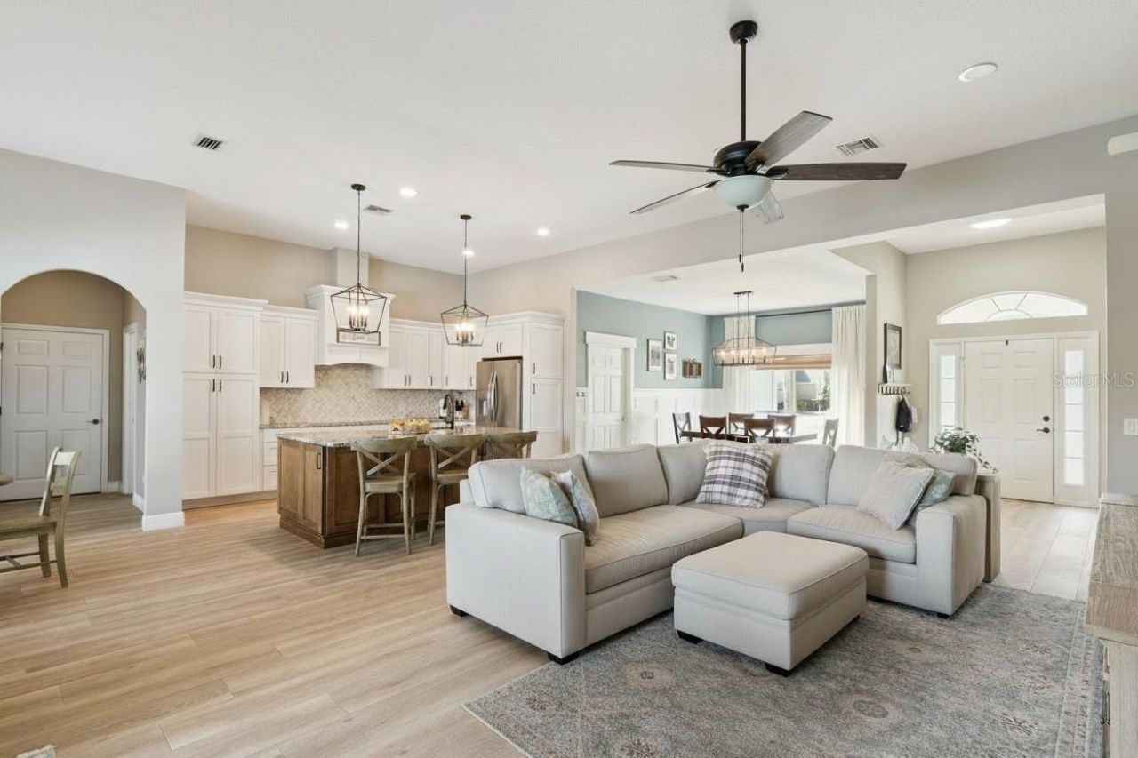 16805 Beauclaire Court, Tavares, FL 32778 Photo